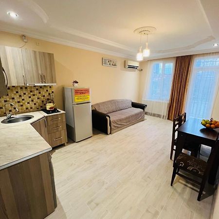 Aparthotel My Home Batumi Eksteriør bilde