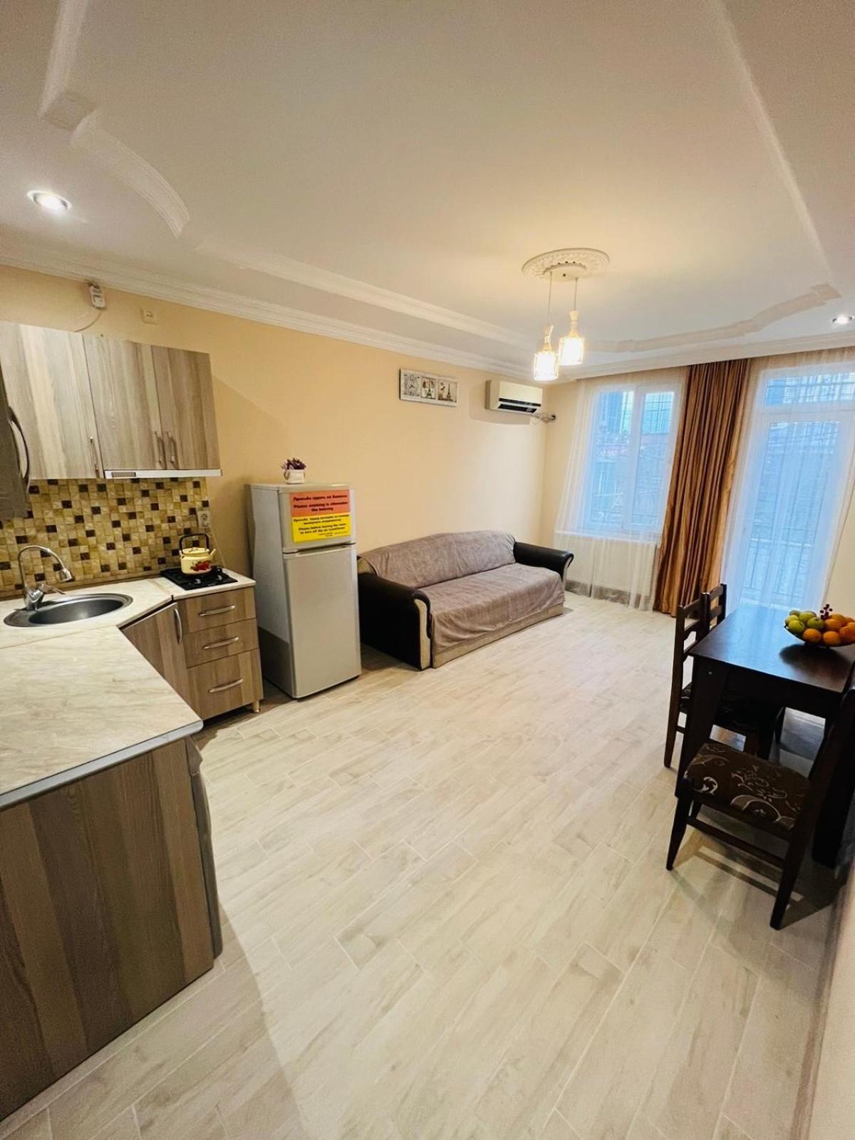 Aparthotel My Home Batumi Eksteriør bilde